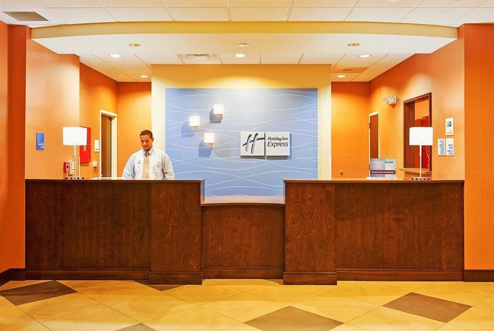 Holiday Inn Express Hotels & Suites Cuero By Ihg Exterior foto